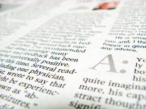 書類の山から出てきた英字新聞